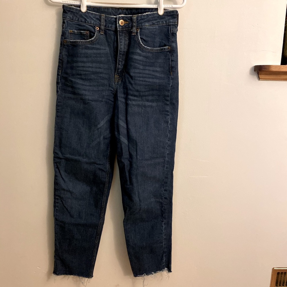 Dark blue high waisted jeans
